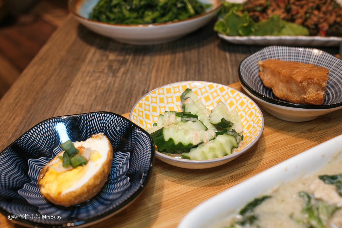 新竹泰式推薦｜505 THAI—泰式定食、單點料理一次滿足！(附菜單)人氣椒麻雞、綠咖哩、摩摩喳喳必吃 竹北美食 竹北餐廳 竹北泰式 新竹美食