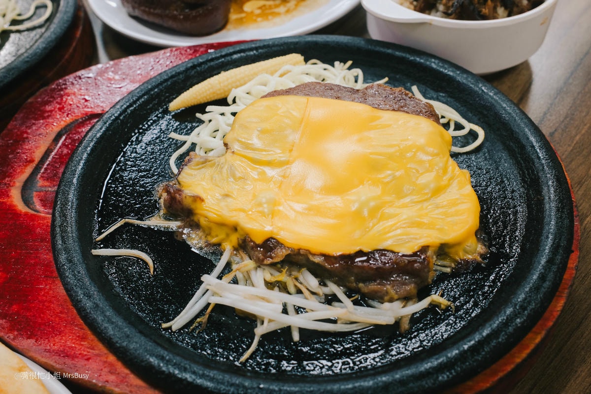 桃園吃到飽推薦｜饗厚牛排—399 元自助吧無限吃！排餐只要加價 59 元！桃園牛排推薦