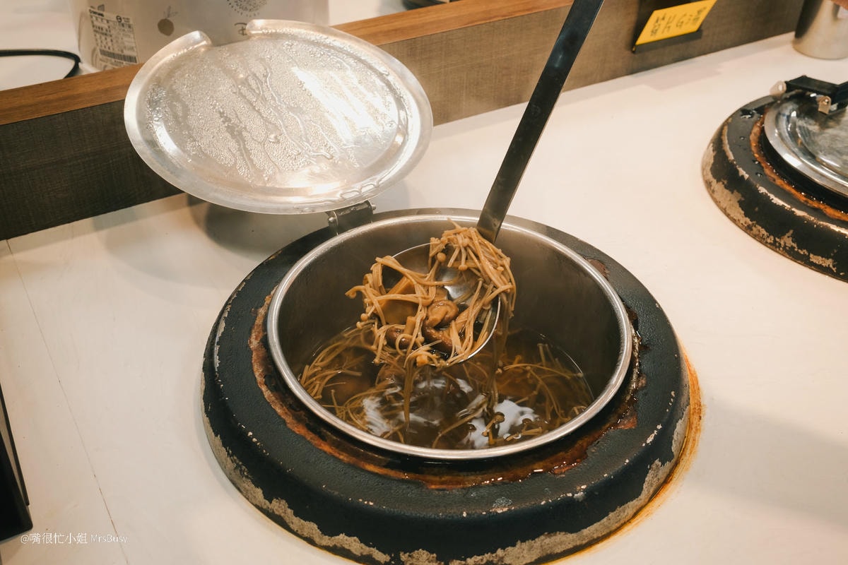 桃園吃到飽推薦｜饗厚牛排—399 元自助吧無限吃！排餐只要加價 59 元！桃園牛排推薦