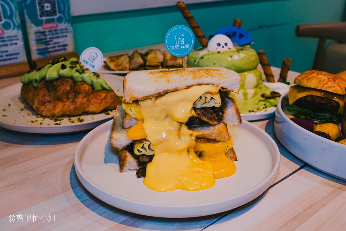 隔壁早餐-花生醬雪花牛歐姆蛋