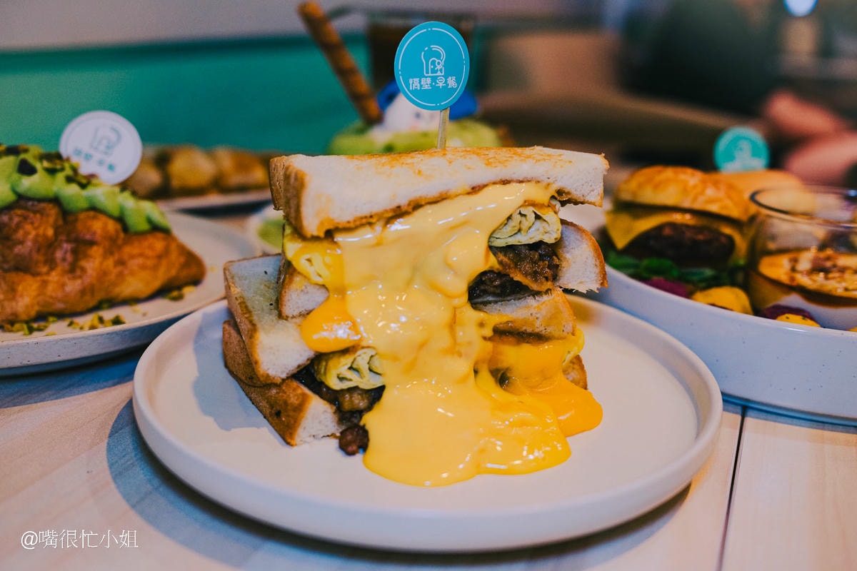 隔壁早餐-花生醬雪花牛歐姆蛋