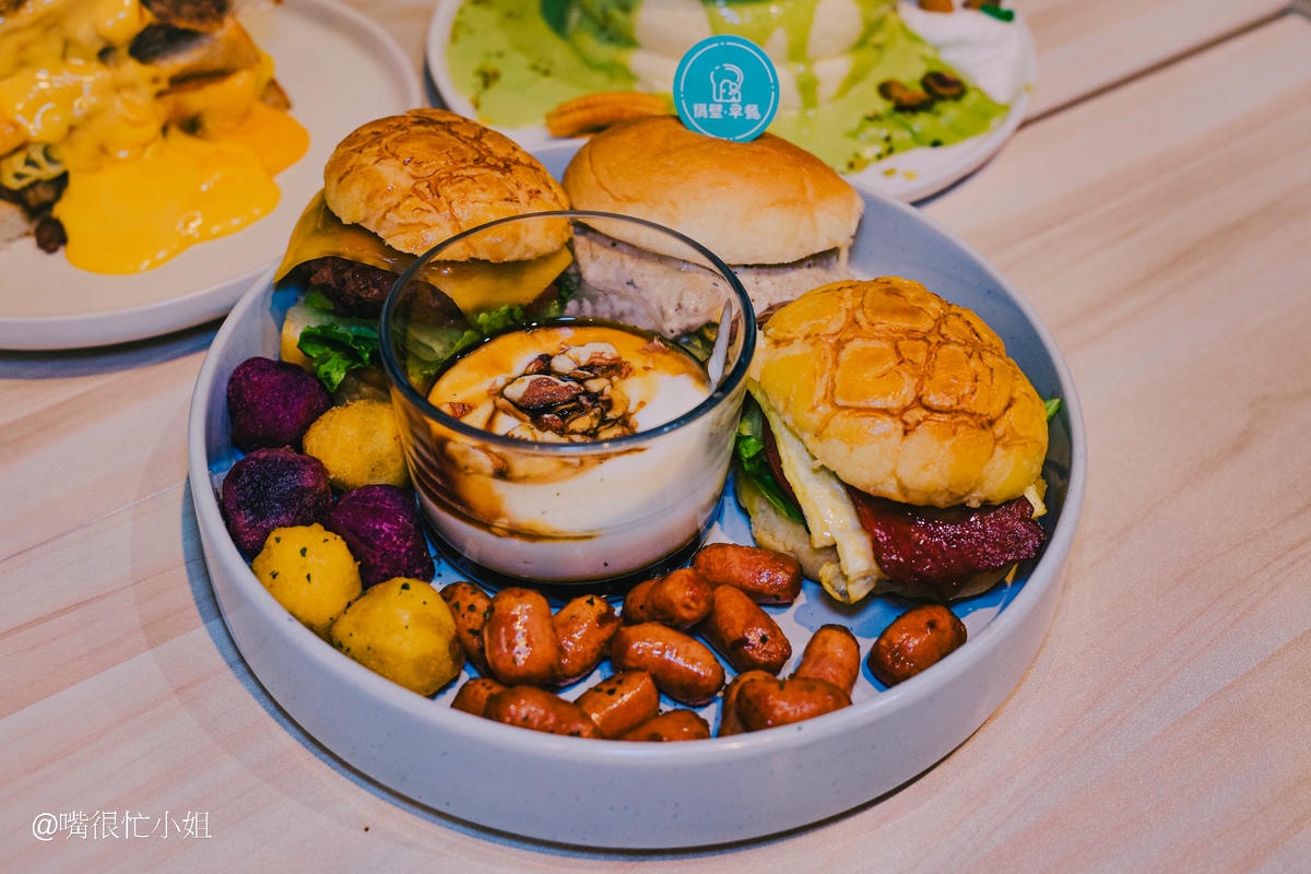 隔壁早餐-迷你波羅三兄弟