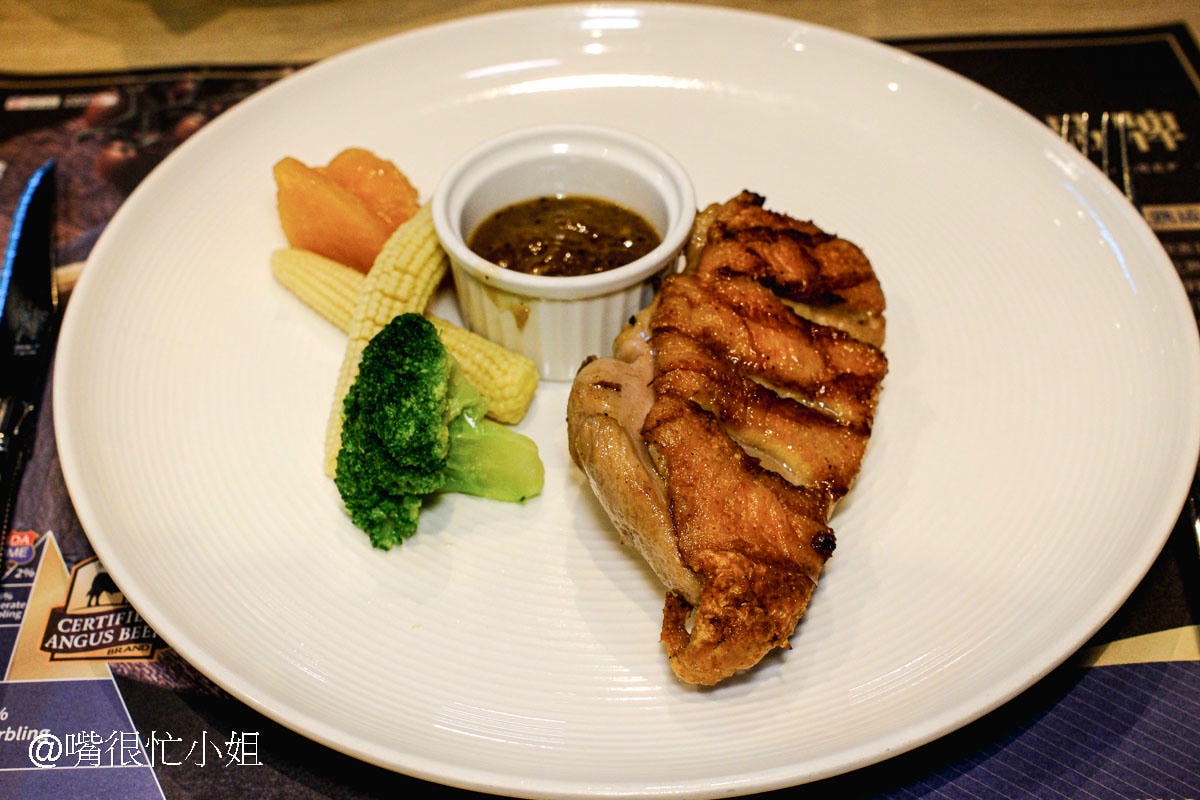 瀧厚炙燒熟成牛排蘆洲店｜蘆洲家樂福內的平價牛排館─九月會員超值買一送三