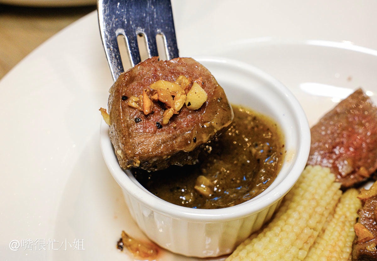 瀧厚炙燒熟成牛排蘆洲店｜蘆洲家樂福內的平價牛排館─九月會員超值買一送三