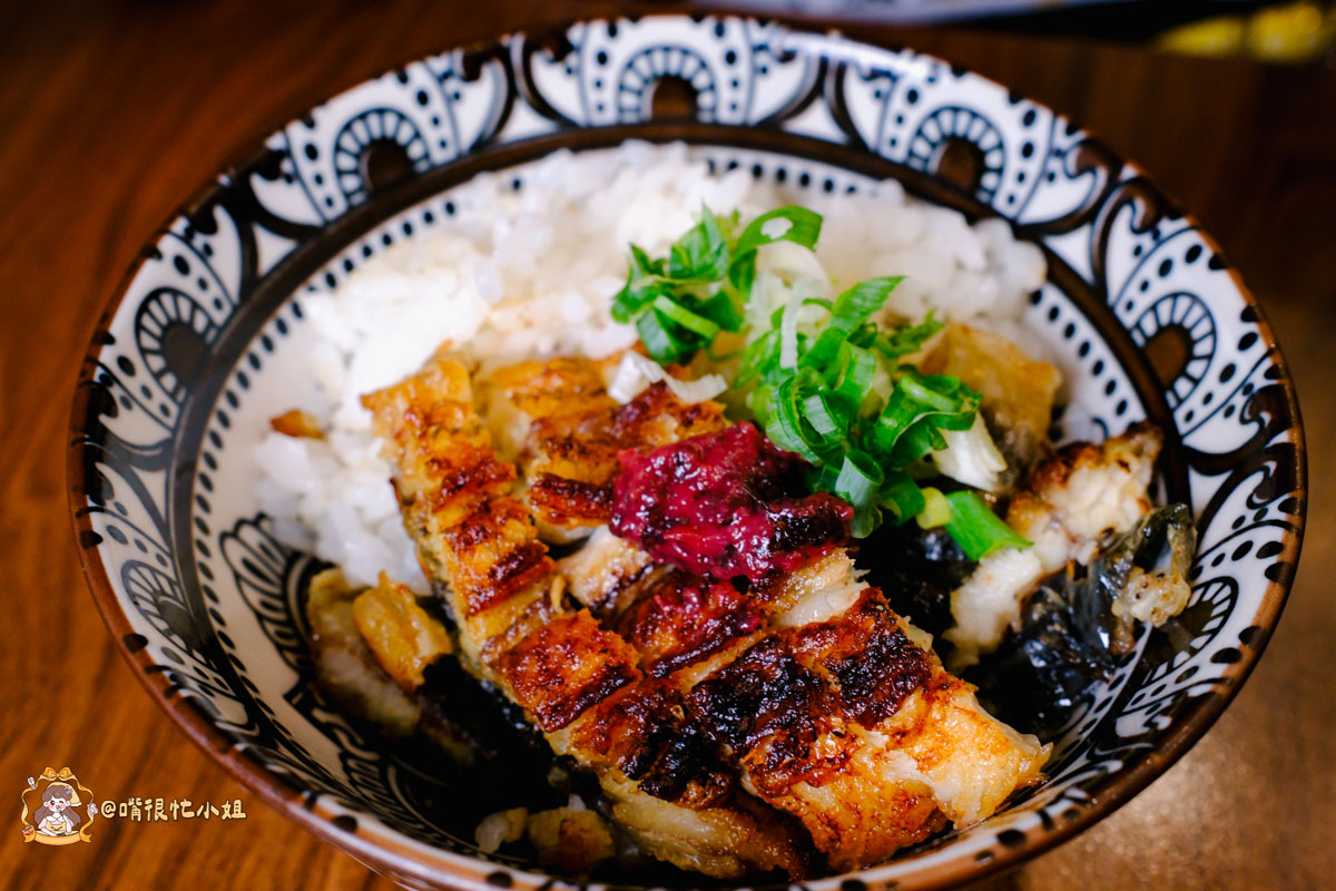 三河中川屋中山本店｜台北鰻魚三吃、白燒鰻推薦─連生日都幫你點仙女棒的鰻魚飯店