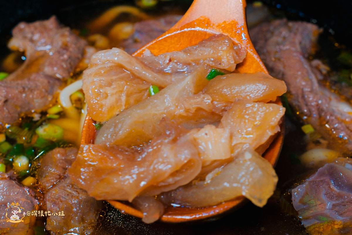 內壢牛肉麵推薦｜清牛堂清燉牛肉麵—滿漢紅燒三種肉＋清燉一麵兩吃