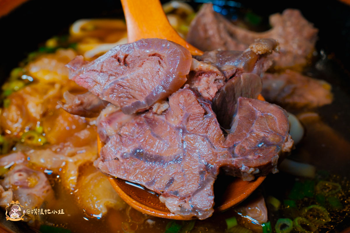 內壢牛肉麵推薦｜清牛堂清燉牛肉麵—滿漢紅燒三種肉＋清燉一麵兩吃