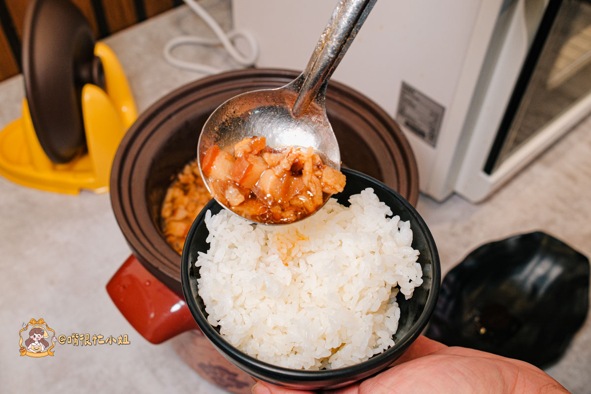 竹北火鍋推薦|鍋娘娘火鍋店:桌邊爆炒石頭鍋、自助吧吃到飽,這間小火鍋真的很厲害 - 第12張圖 竹北火鍋推薦|鍋娘娘火鍋店:桌邊爆炒石頭鍋、自助吧吃到飽,這間小火鍋真的很厲害