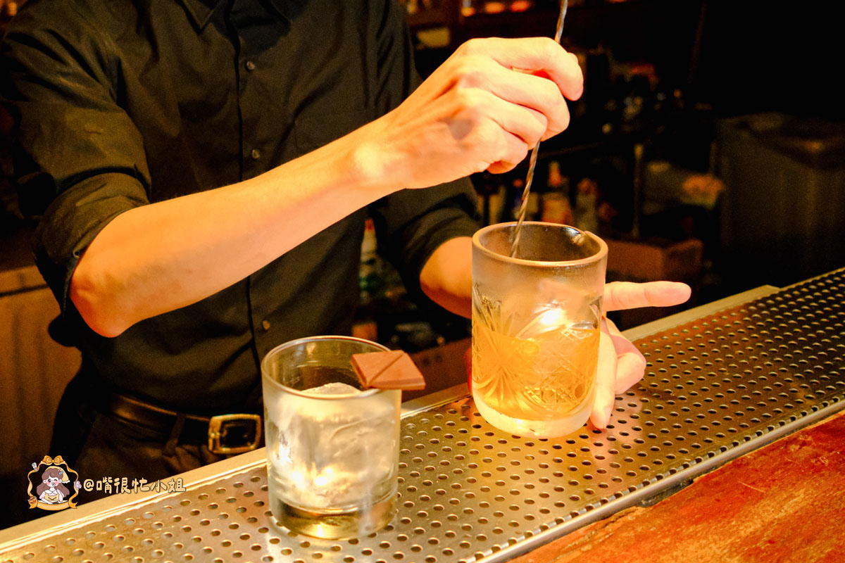 台北餐酒館推薦｜Got JIOU 餐酒館—仁愛路療傷系酒吧，調酒跟餐點都超級有創意