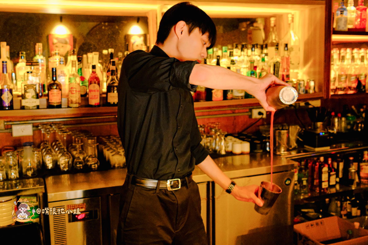 台北餐酒館推薦｜Got JIOU 餐酒館—仁愛路療傷系酒吧，調酒跟餐點都超級有創意