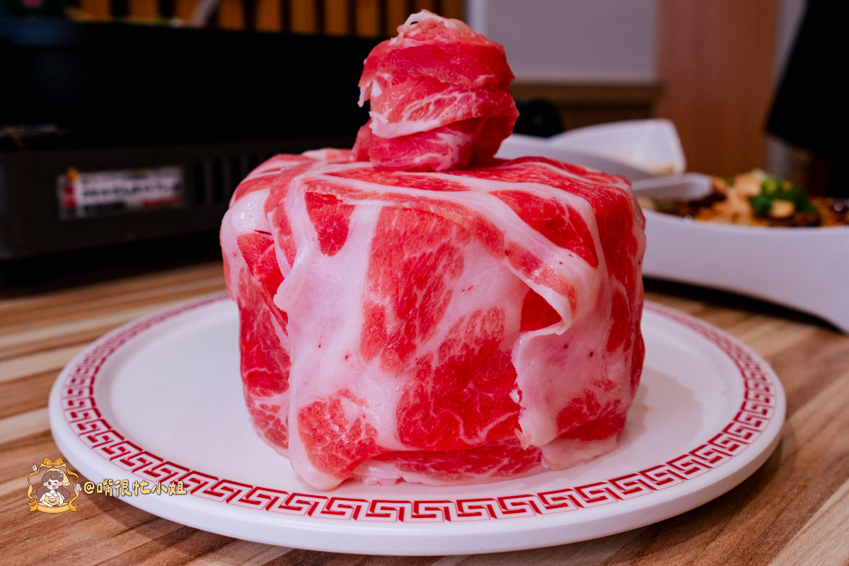 新竹美食推薦｜爆川辣妹子烤魚—重慶老闆娘來台開店，新竹站前必吃麻辣烤魚火鍋