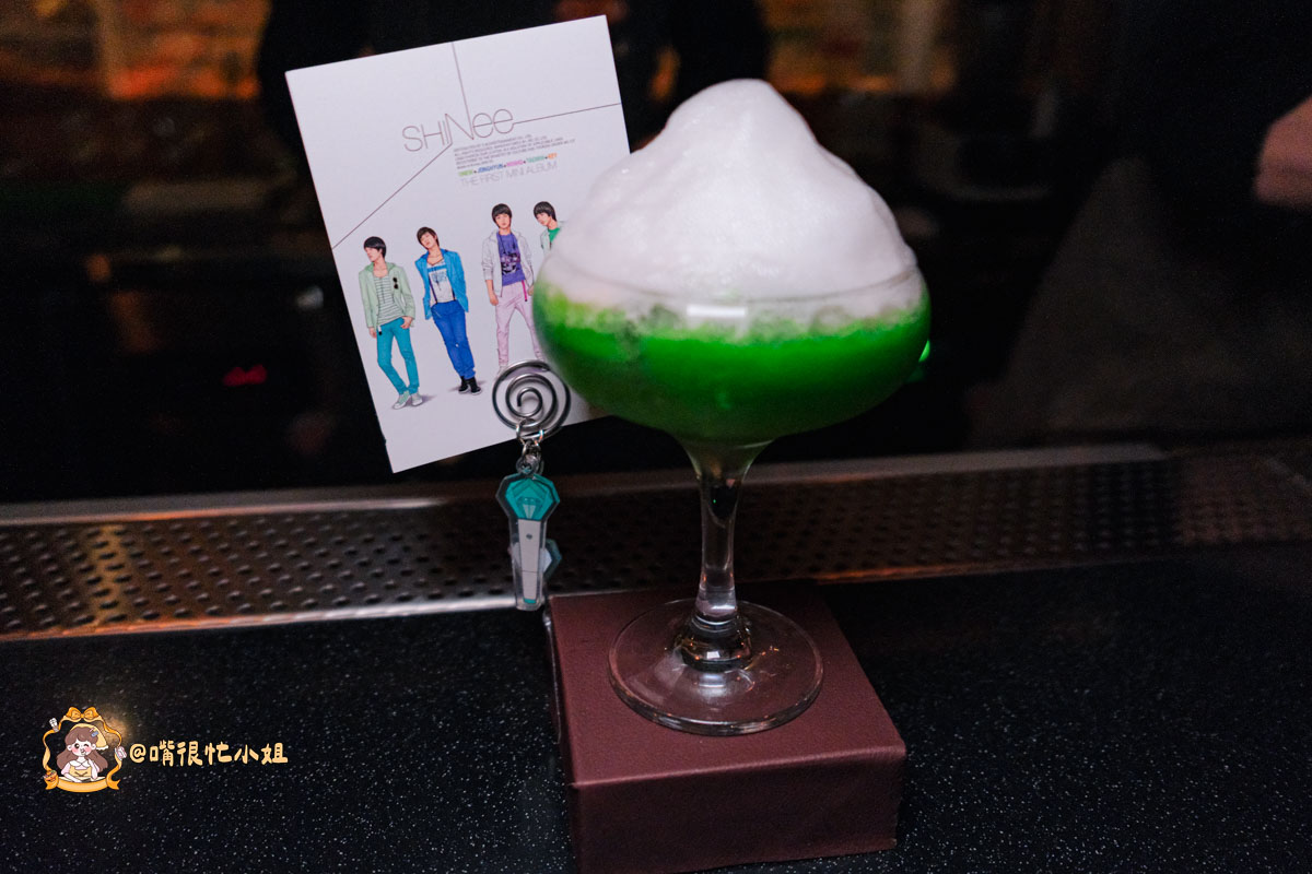 台北中山區餐酒館推薦｜逐愛轉運站—老宅車站風的深夜餐酒館 KPOP主題調酒、創意料理一次滿足