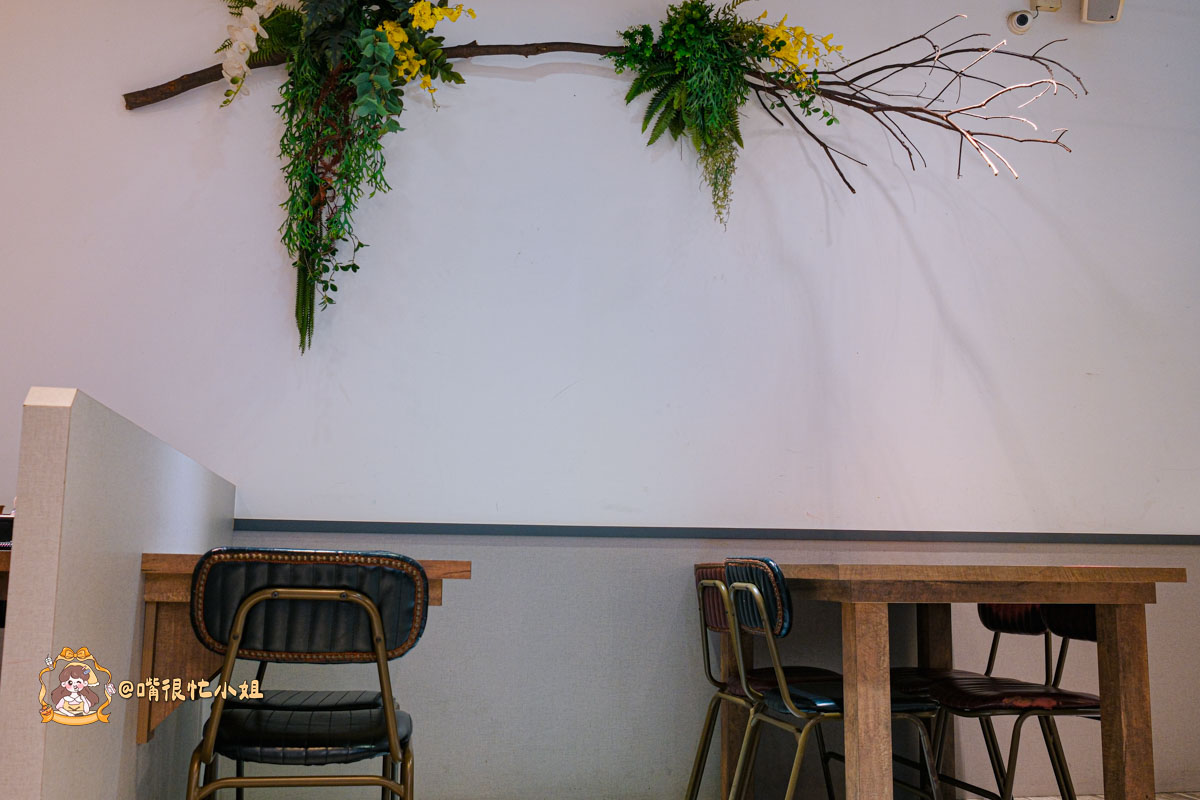 三重拉麵推薦｜二鬼麵舖三重店─麻辣炸雞乾拉麵、起司麻奶拉麵必吃