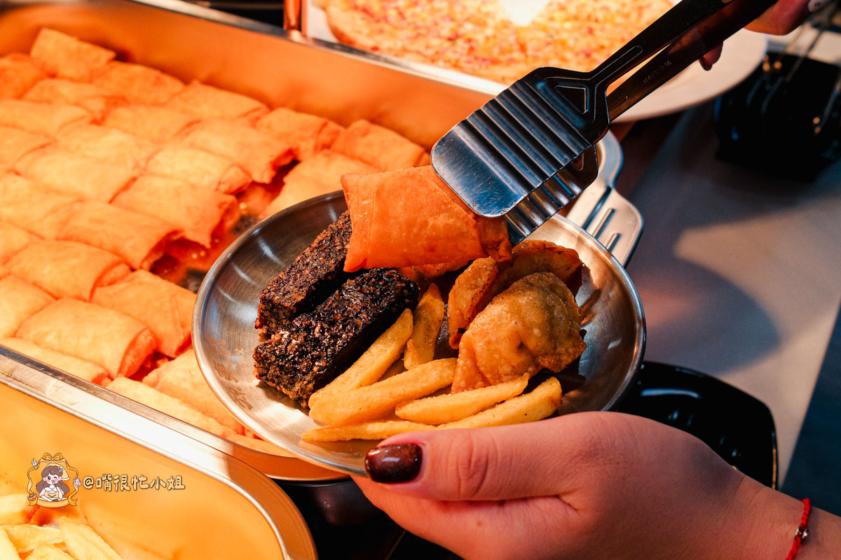 新莊牛排推薦｜孫東寶 PLUS 新莊化成店─自助吧升級吃到飽的台式牛排