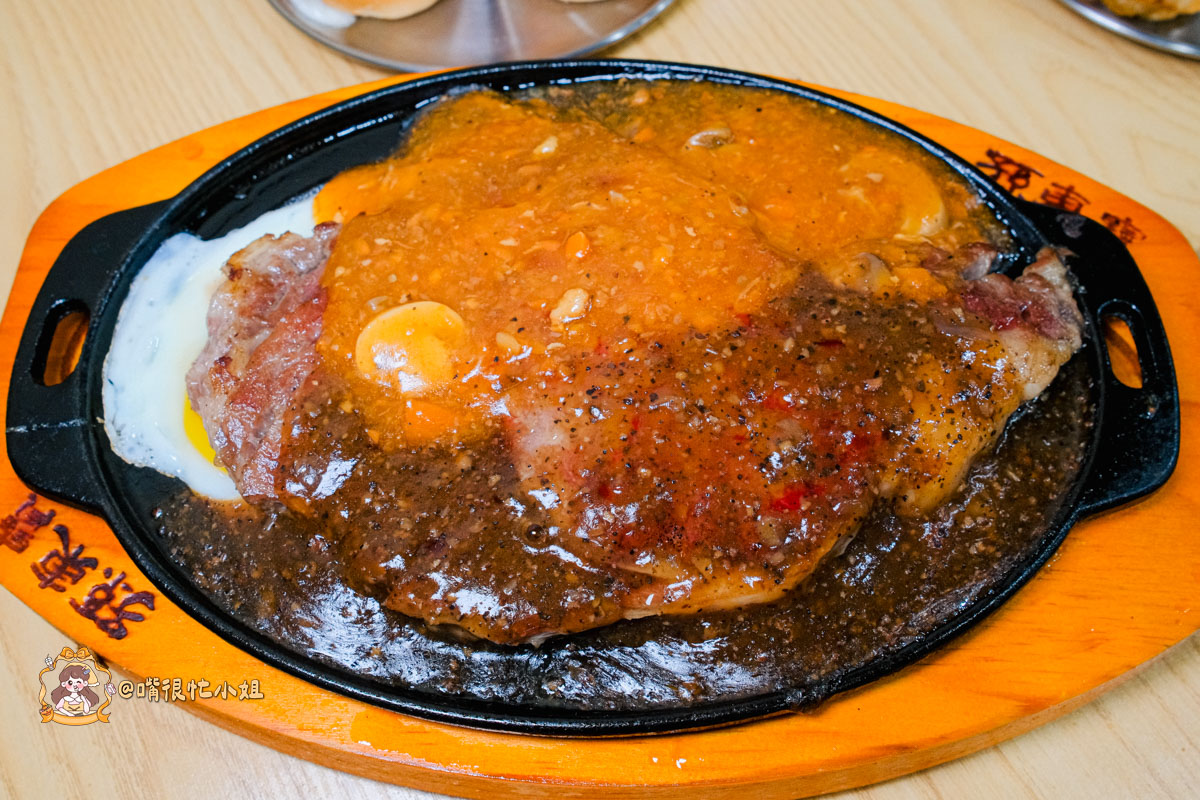 新莊牛排推薦｜孫東寶 PLUS 新莊化成店─自助吧升級吃到飽的台式牛排