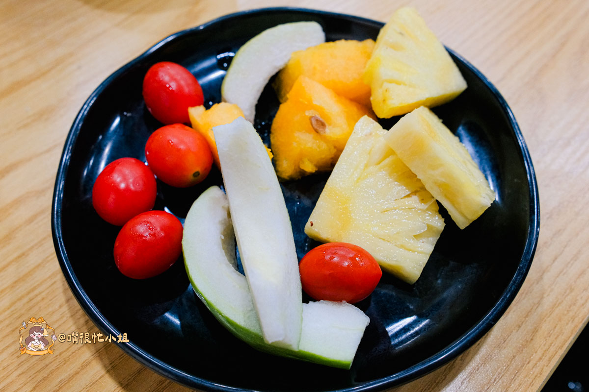 新莊牛排推薦｜孫東寶 PLUS 新莊化成店─自助吧升級吃到飽的台式牛排