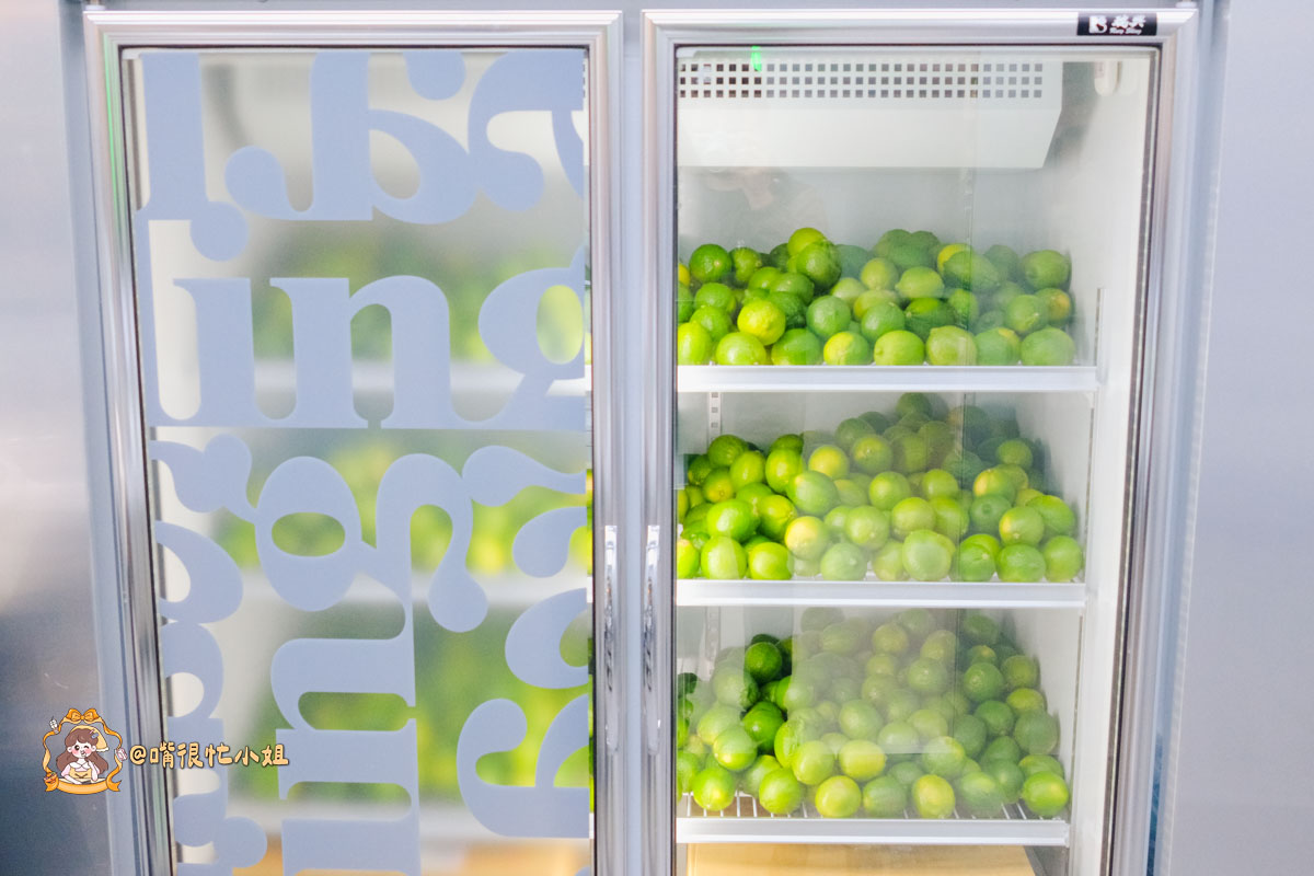 西門町飲料推薦｜阿檸 a.ling 西門鮮檸所，爆打檸檬的鴨屎香檸紅超好喝