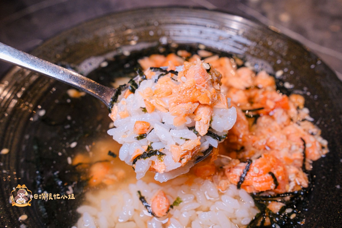 中壢燒肉推薦｜林燒肉—中原商圈蠟筆小新主題燒肉店，$999雙人套餐＋KTV歡唱一次滿足桃園中壢美食
