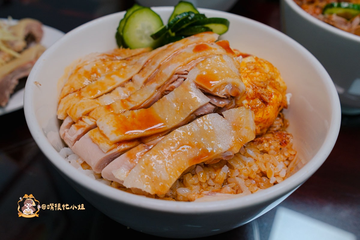 新莊鴨肉飯推薦｜點一碗銷魂鴨肉飯新莊店—限量鴨腿飯＋半熟蛋必加，中港路必吃美食
