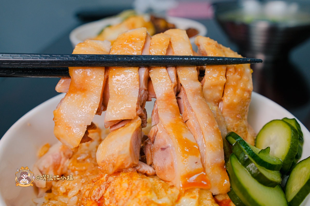 新莊鴨肉飯推薦｜點一碗銷魂鴨肉飯新莊店—限量鴨腿飯＋半熟蛋必加，中港路必吃美食