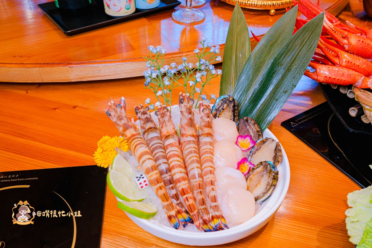 鶯歌火鍋吃到飽｜吾王開鍋-鶯歌旗艦店—1588爽吃松葉蟹腳＋日本A5和牛，聚餐必收口袋名單