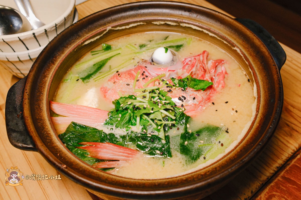 建一食堂｜台北中山無菜單料理推薦，八德路巷弄裡的日式海鮮、刺身盛合與和牛螃蟹套餐