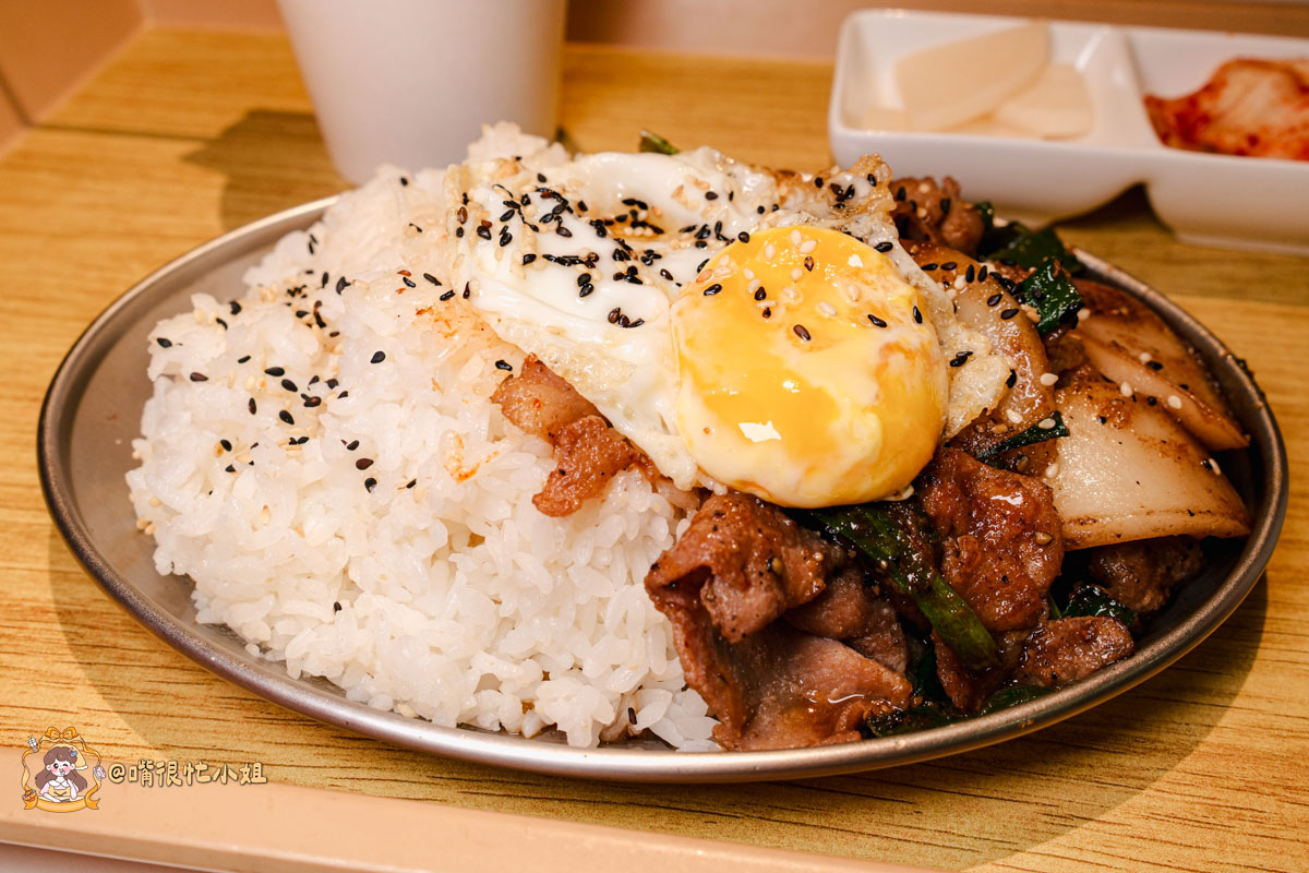 台北大安區國父紀念館站美食｜一樣韓式—延吉街平價韓式料理，小菜白飯魚板湯無限續，不收服務費
