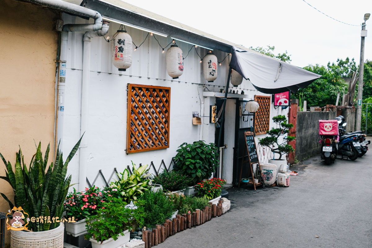 桃園平鎮美食｜歐告卷壽司—平鎮隱藏版外帶壽司！自取八折、滿額送焦糖鮭魚，聚餐餐盒超澎湃