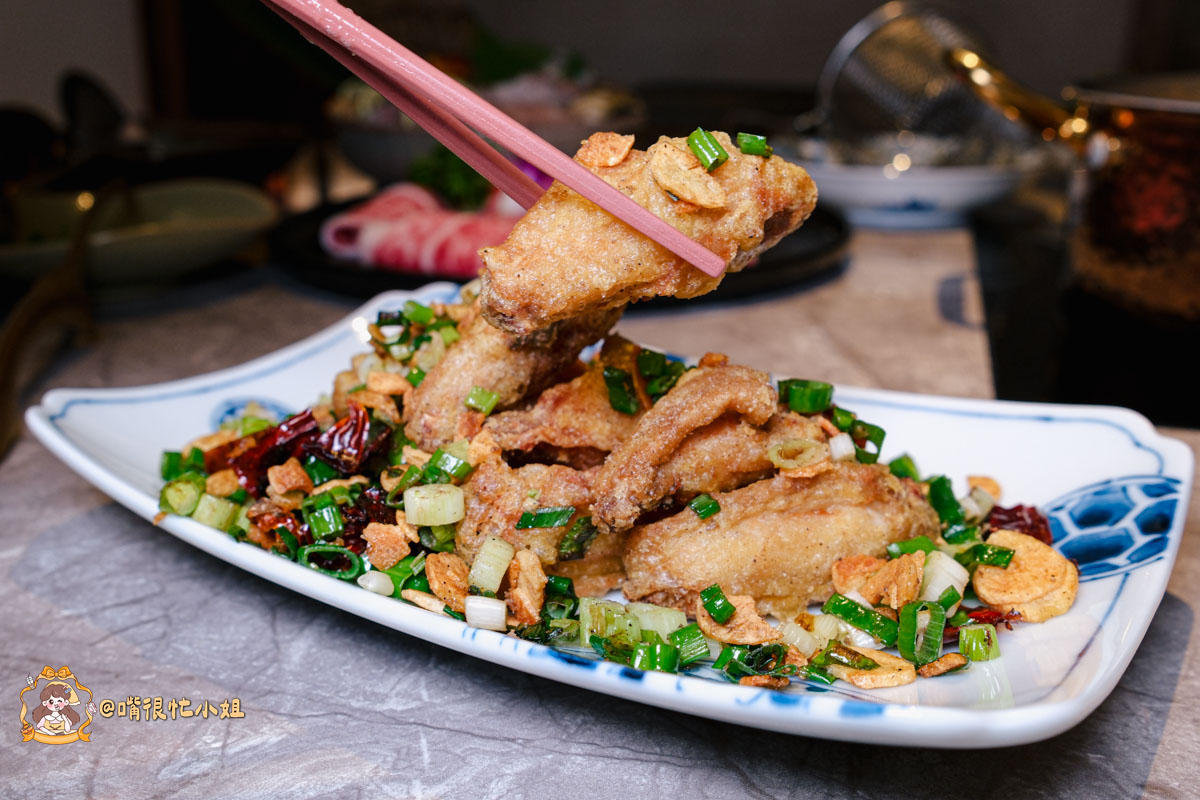 台北大安區火鍋推薦｜聚食釜台式頂級蝦湯鍋物—信義安和包廂餐廳，必吃牛小排、海鮮拼盤與蝦湯雜炊