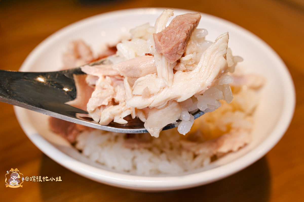 中和美食｜獅埜火雞肉飯中原店—嘉義系火雞肉飯、每日限量咖哩牛腩與厚實火雞肉切盤