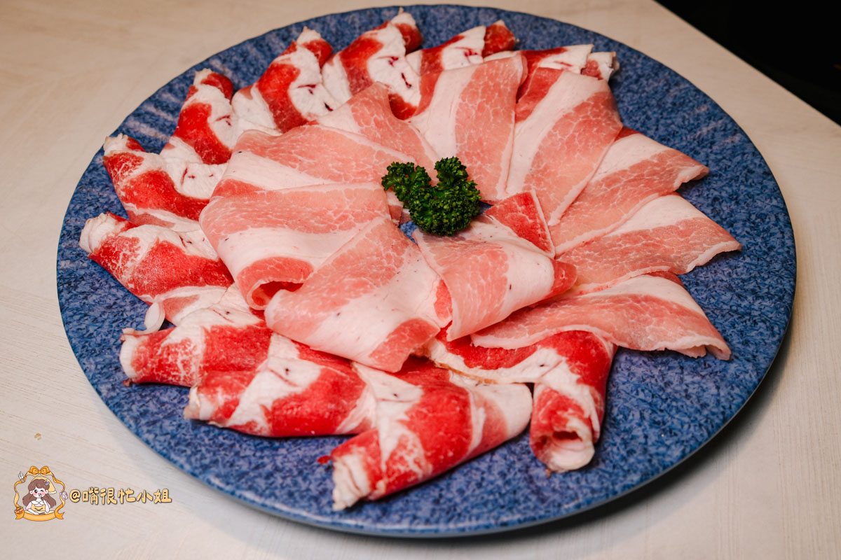 土城火鍋推薦｜鍋泰暖泰式南洋火鍋—冬陰功、肉骨茶雙湯底與自助吧吃到飽