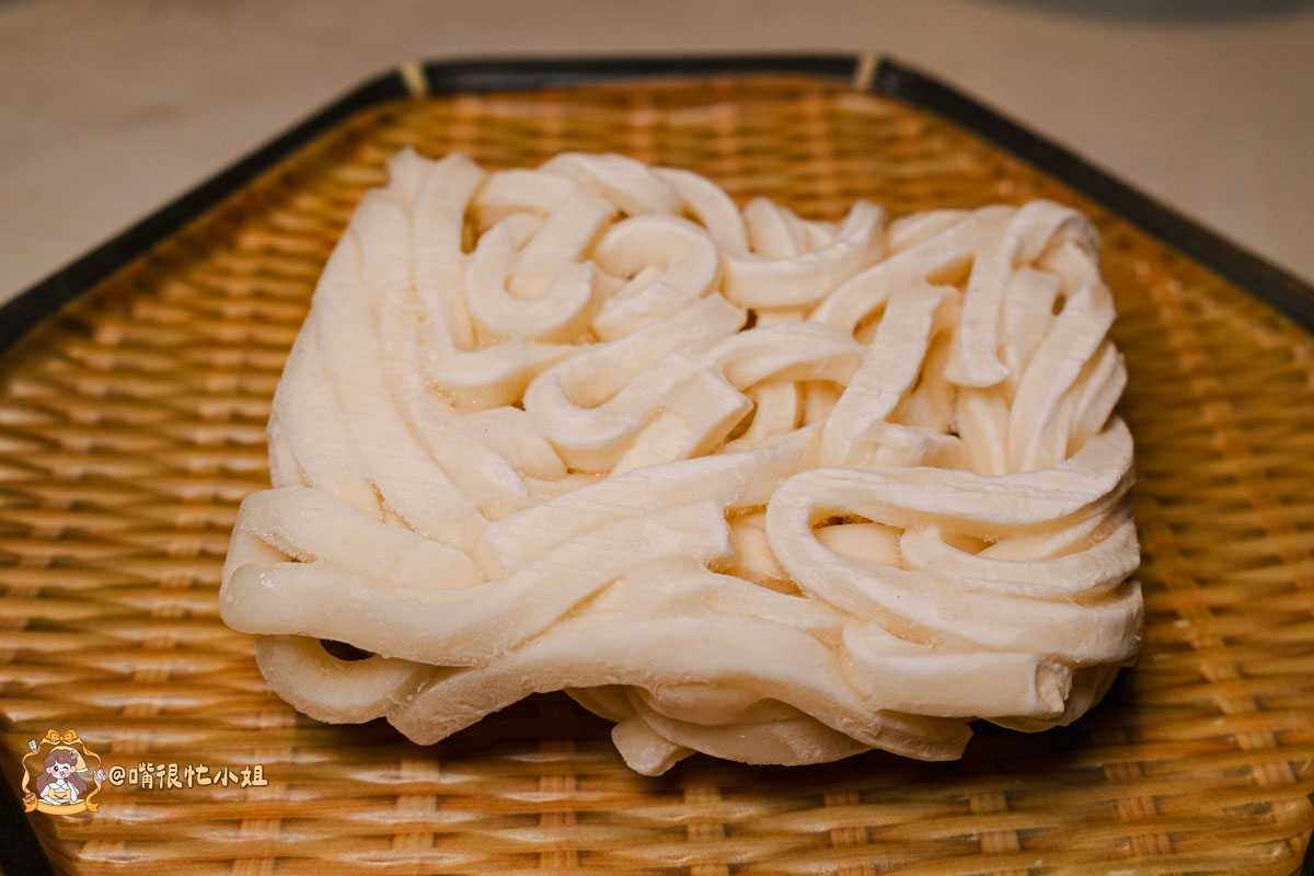 土城火鍋推薦｜鍋泰暖泰式南洋火鍋—冬陰功、肉骨茶雙湯底與自助吧吃到飽