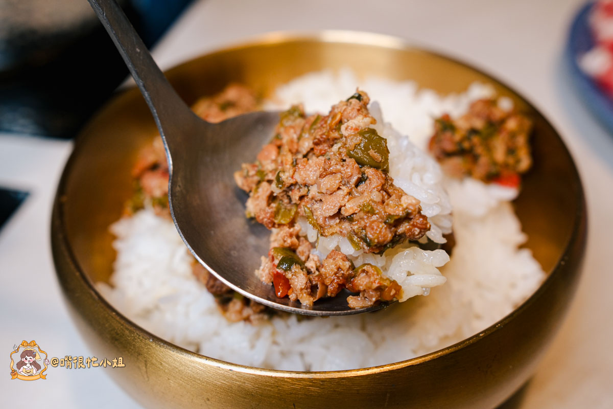 土城火鍋推薦｜鍋泰暖泰式南洋火鍋—冬陰功、肉骨茶雙湯底與自助吧吃到飽